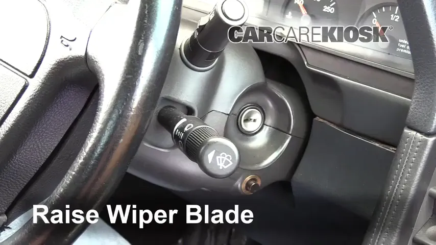 1995 Alfa Romeo 164 Quadrifoglio 3.0L V6 Windshield Wiper Blade (Front)